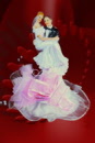 hbs24 - Brautpaar Elegant mit Sockel 8417-2 Braut tragend
